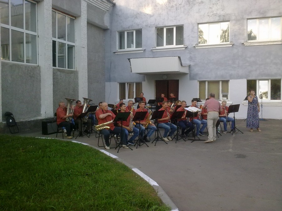 духовой оркестр.jpg духовой оркестр.jpg